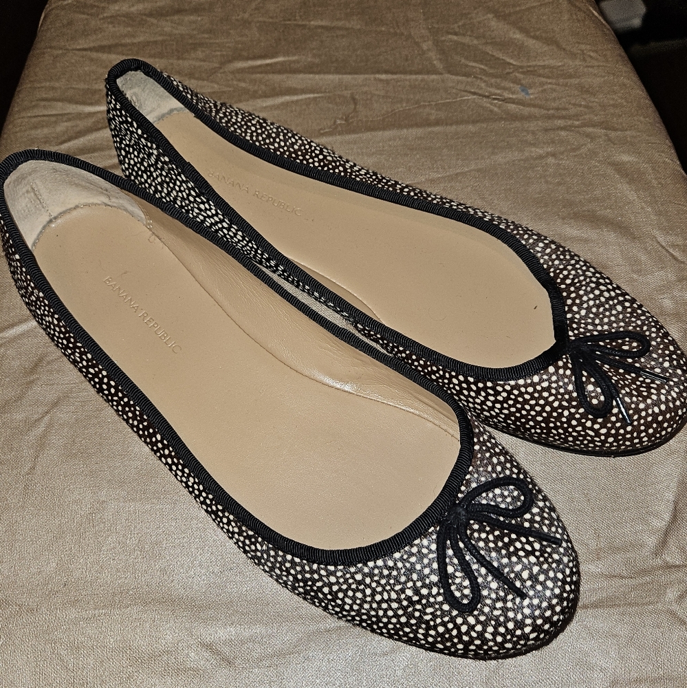 Banana Republic Spotted Calf Hair Leather  Ballet Flats, Women's 9.5